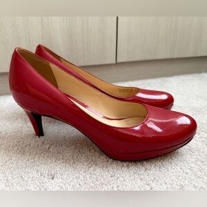 Elegant Red Patent Leather Pumps